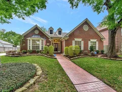 4023 Roaring Rapids Dr, Houston, TX 77059 photo 1