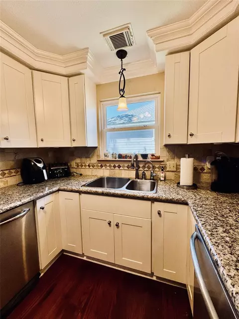 Kitchen - 83 Lakeside, Trinity, TX 75862 photo 2 of 3