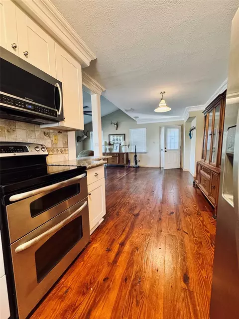 Kitchen - 83 Lakeside, Trinity, TX 75862 photo 3 of 3