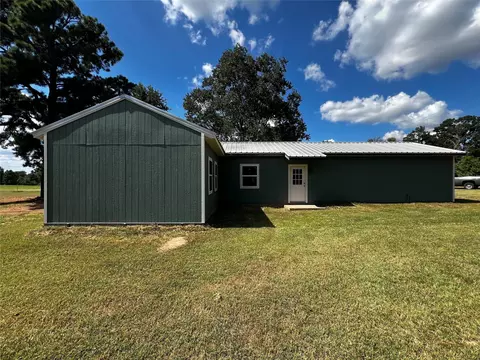 Exterior - 5924 Fm 1119, Centerville, TX 75833 photo 1 of 4