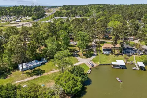 View/Area - 152 E Oak Shadows, Onalaska, TX 77360 photo 3 of 8