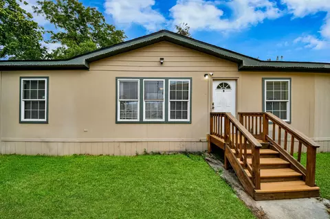 1074 South Ln #A-B, Houston, TX 77088