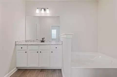 Bath - 1131 Campside Dr, Beasley, TX 77417 photo 2 of 3