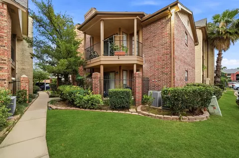 2121 Hepburn St #820, Houston, TX 77054