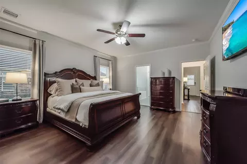 Bedroom - 4710 Wheel Wright Trl, Rosenberg, TX 77471 photo 2 of 7