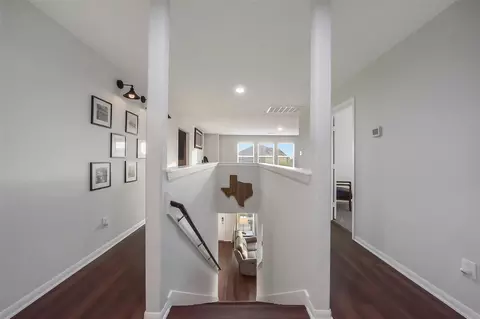 Entry Way - 4710 Wheel Wright Trl, Rosenberg, TX 77471 photo 2 of 3