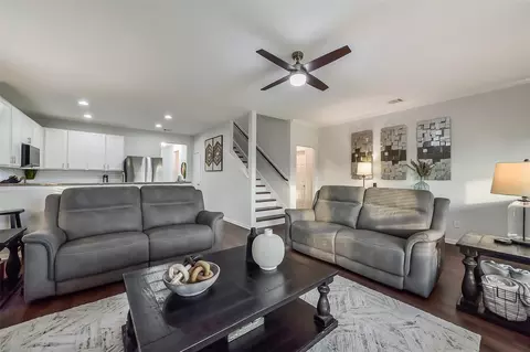 Living - 4710 Wheel Wright Trl, Rosenberg, TX 77471 photo 2 of 2