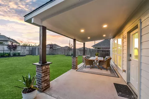 Exterior - 4710 Wheel Wright Trl, Rosenberg, TX 77471 photo 5 of 7