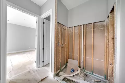 Bath - 40 Fairway Dr, Trinity, TX 75862 photo 1 of 2