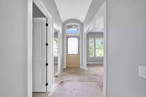 Entry Way - 40 Fairway Dr, Trinity, TX 75862 photo 4 of 4