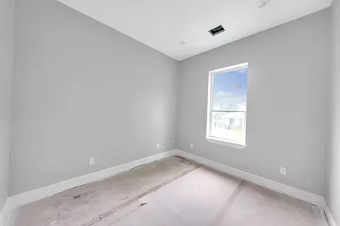 Bedroom - 40 Fairway Dr, Trinity, TX 75862 photo 11 of 16