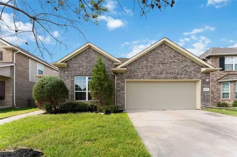 2425 Temple Crag Dr, Rosharon, TX 77583