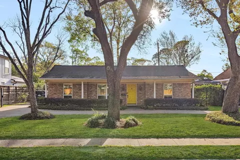 1328 Bingle Rd, Houston, TX 77055