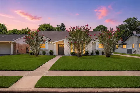 4321 Kingfisher Dr, Houston, TX 77035