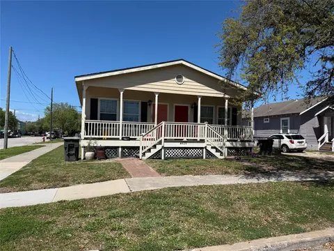 1814 49th St, Galveston, TX 77551
