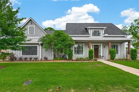 2401 Cunningham Dr, Pearland, TX 77581