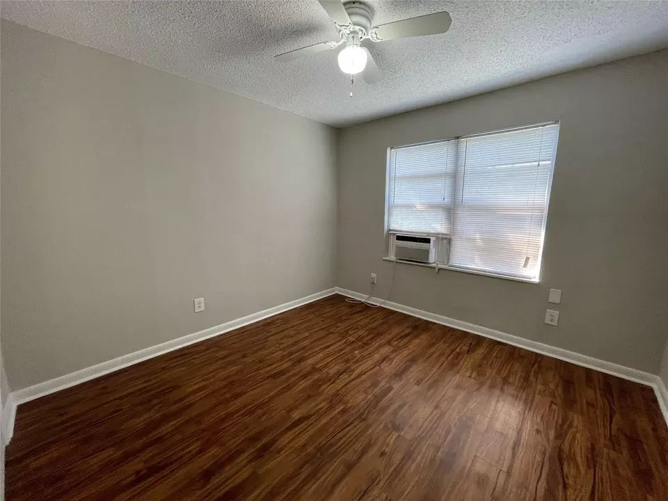 Bedroom - 1207 2nd Ave N, Texas City, TX 77590 photo 2 of 5
