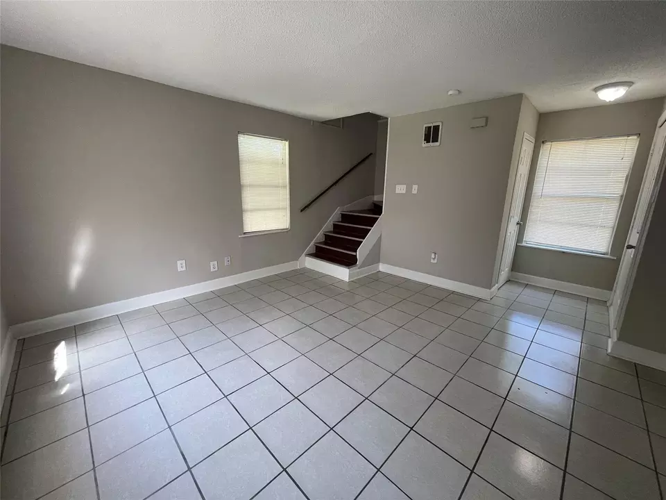 Living - 1207 2nd Ave N, Texas City, TX 77590 photo 2 of 3