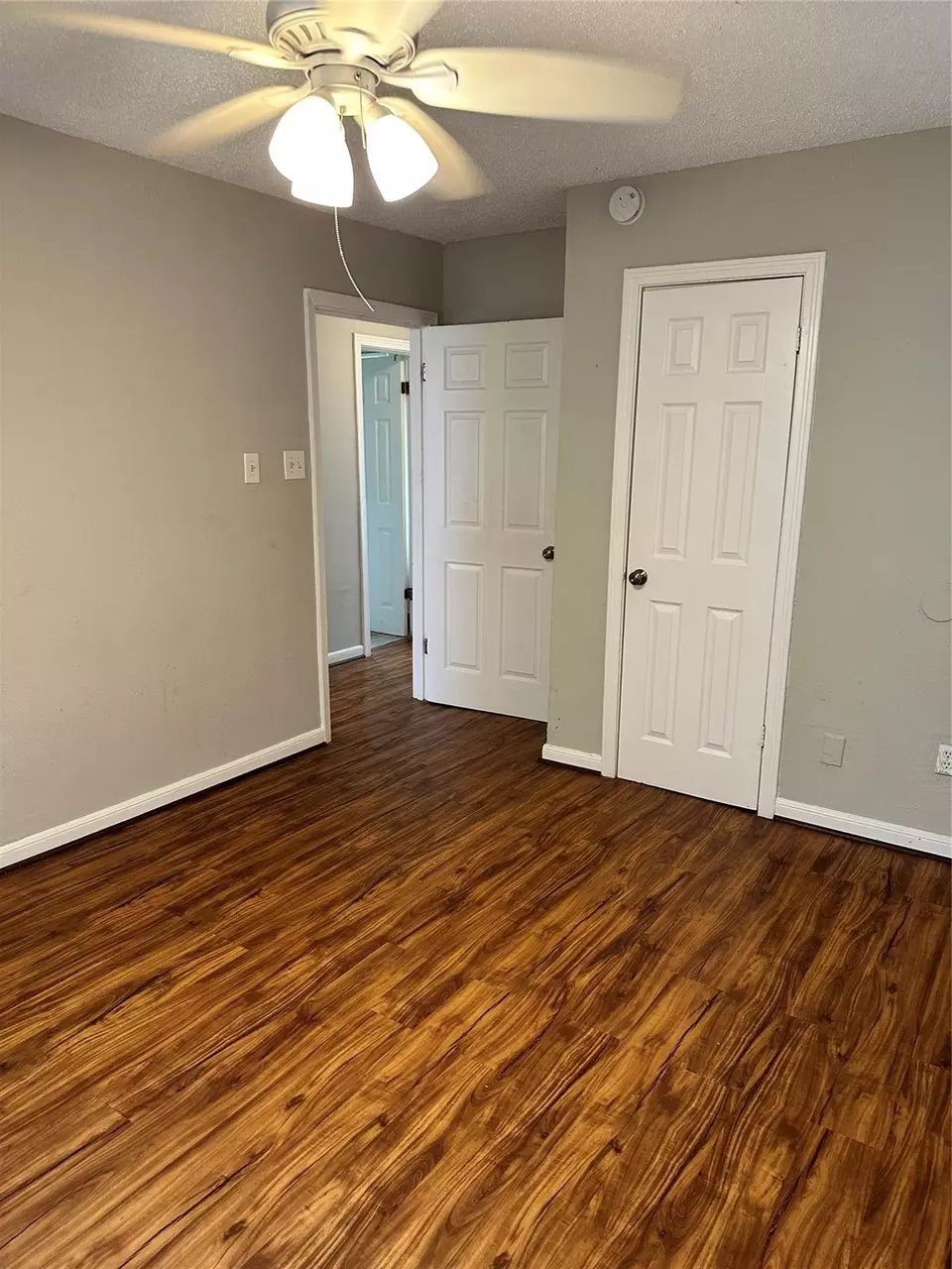 Bedroom - 1207 2nd Ave N, Texas City, TX 77590 photo 4 of 5