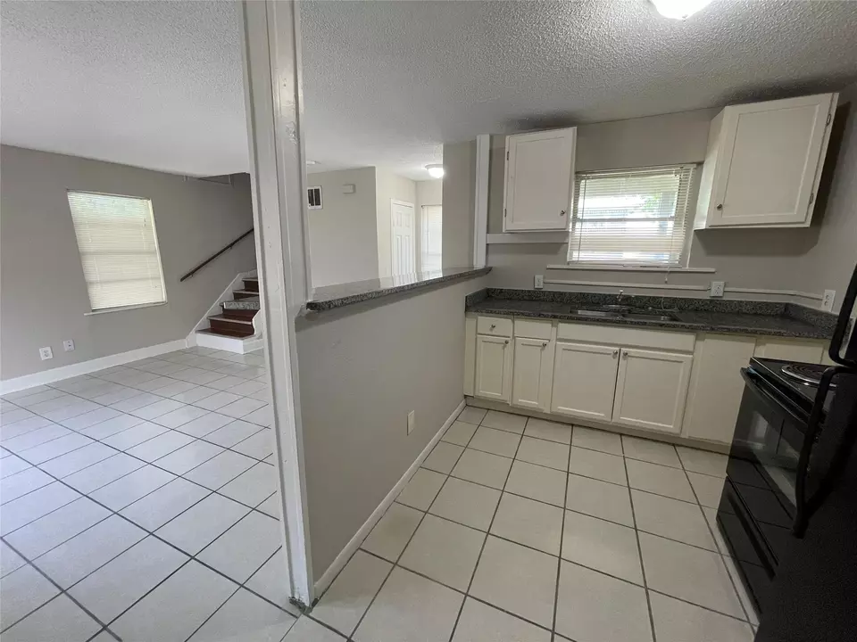 Kitchen - 1207 2nd Ave N, Texas City, TX 77590 photo 1 of 5
