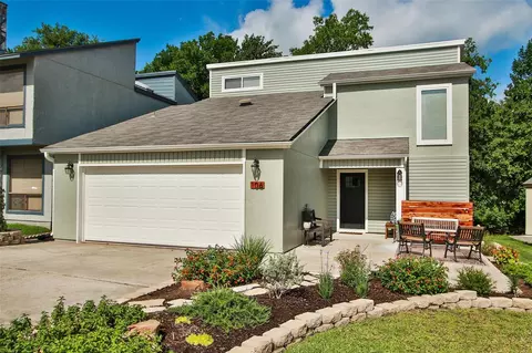 106 Harbour Town Ct, Montgomery, TX 77356