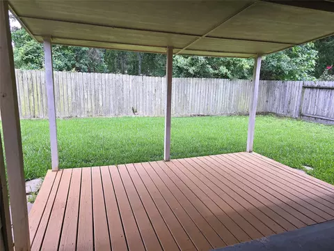 Exterior - 10320 Stone Gate Dr, Conroe, TX 77385 photo 3 of 5