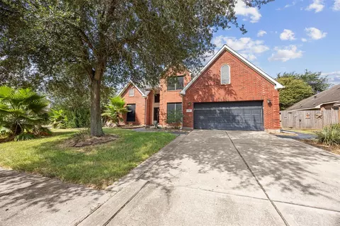 122 Mossey Oak Dr, Baytown, TX 77520