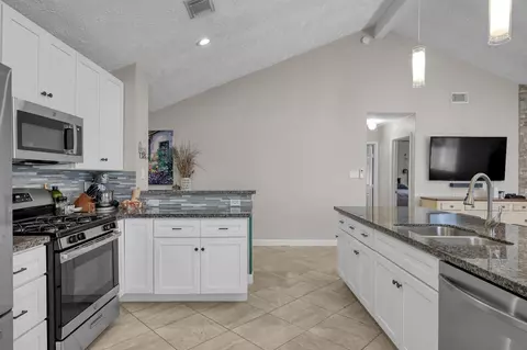 Kitchen - 17323 Lowick St, Spring, TX 77379 photo 1 of 3