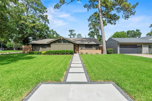 1754 Conrad Sauer Dr, Houston, TX 77043
