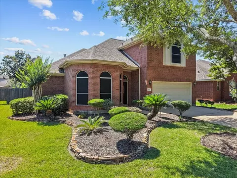 312 Blossomwood Dr, League City, TX 77573