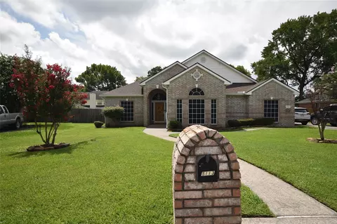 5113 Greenwater Dr, Willis, TX 77318