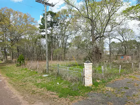1004 Kelley Rd, Conroe, TX 77303 photo 4