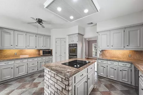 15307 Sierra Pines Ct, Houston, TX 77068