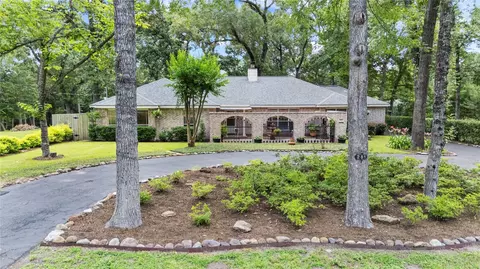 281 Ridgewood Dr, Magnolia, TX 77355