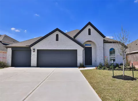 209 Cross Gable Ln, Dayton, TX 77535