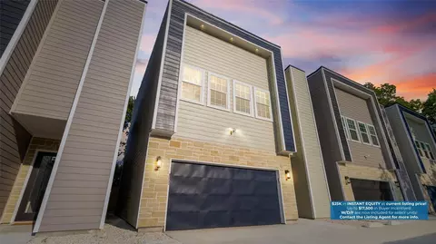 825 Paul Quinn St #C, Houston, TX 77091