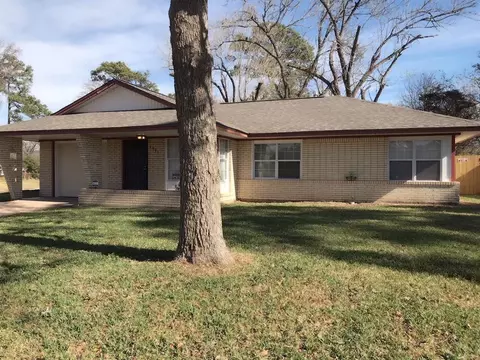 6001 Bretshire Dr, Houston, TX 77016
