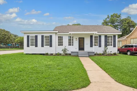 4601 Avenue O 12, Galveston, TX 77551