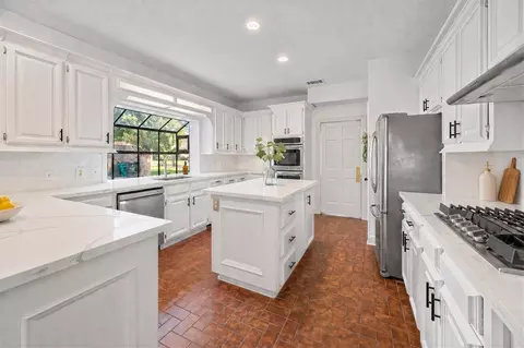 Kitchen - 16023 Mickleham Dr, Spring, TX 77379 photo 2 of 6
