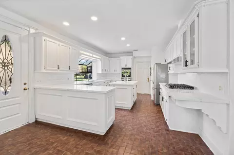 Kitchen - 16023 Mickleham Dr, Spring, TX 77379 photo 3 of 6