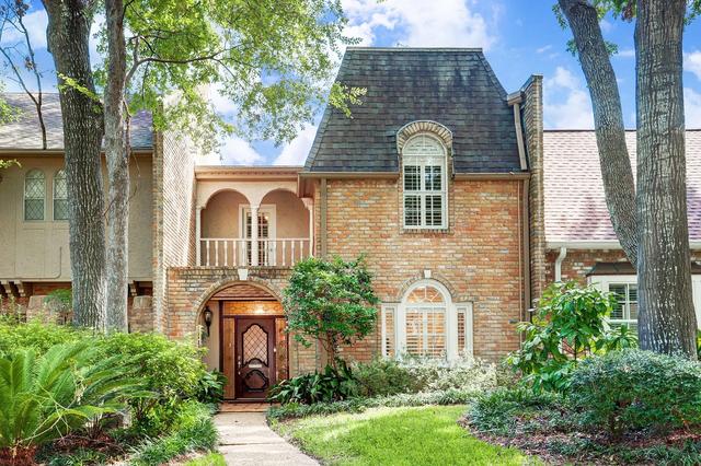 9458 Briar Forest Dr, Houston, TX 77063
