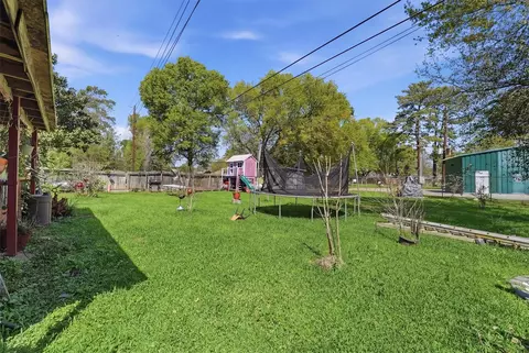 Exterior - 6203 Sunnygate Dr, Spring, TX 77373 photo 4 of 6