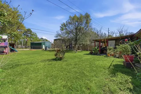 Exterior - 6203 Sunnygate Dr, Spring, TX 77373 photo 3 of 6