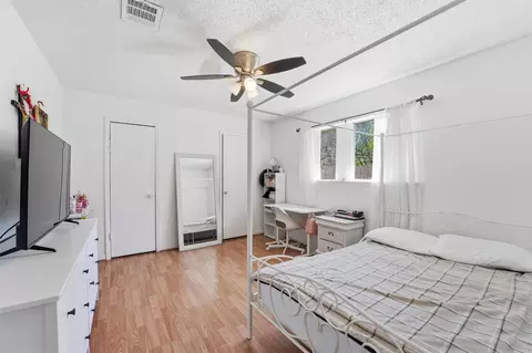 Bedroom - 6203 Sunnygate Dr, Spring, TX 77373 photo 5 of 6