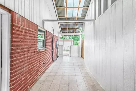 12906 Southspring Dr, Houston, TX 77047