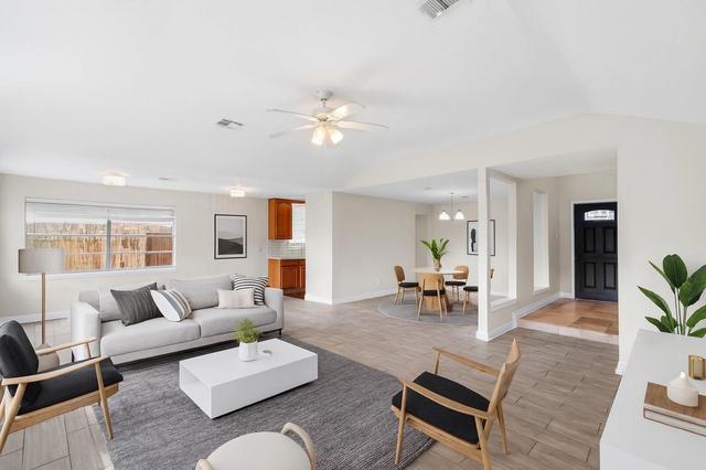 327 Windward Dr, League City, TX 77573