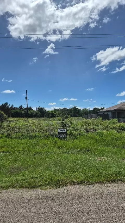 lot10 Blk 417 Cemetery Rd, Hempstead, TX 77445