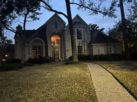 49 Rolling Links Ct, Spring, TX 77380