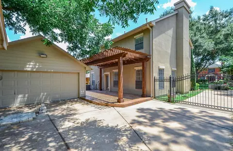 6831 Hollow Hearth Dr, Houston, TX 77084