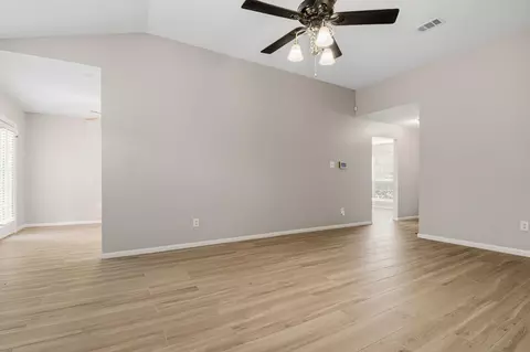 Living - 28931 Sedgefield St, Spring, TX 77386 photo 2 of 4